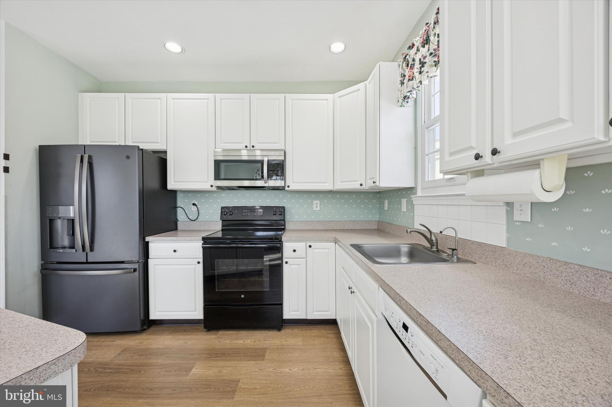 FOX HILL FARM - Residential