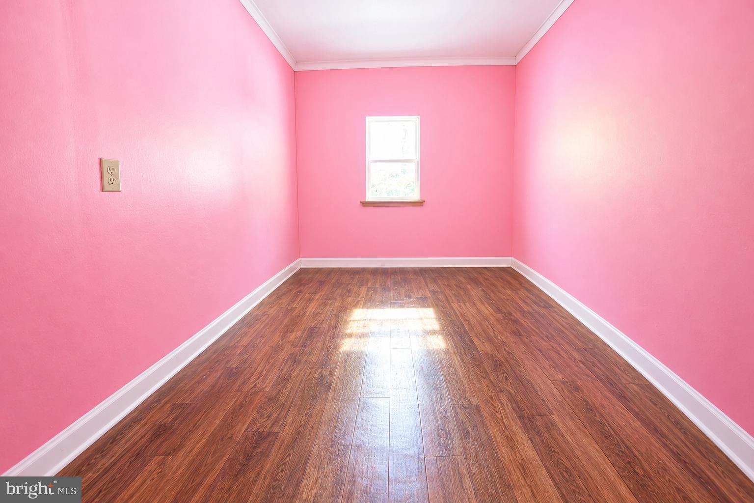 255 PEACOCK STREET