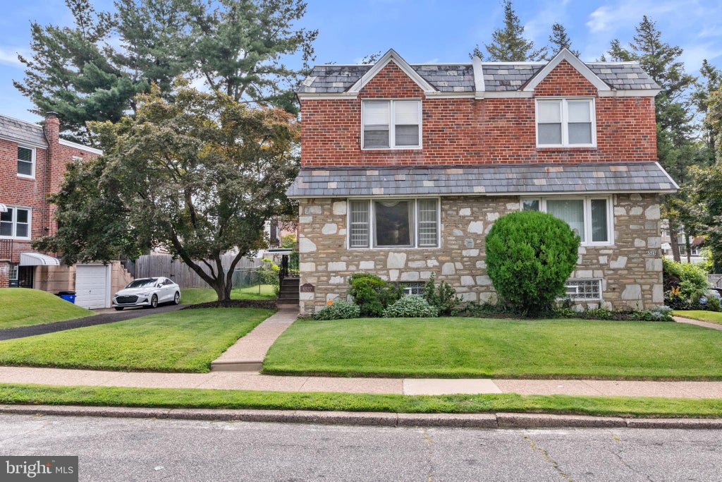 Photo of 6527 N 10th Street, PHILADELPHIA, PA 19126 (MLS # PAPH2657890)