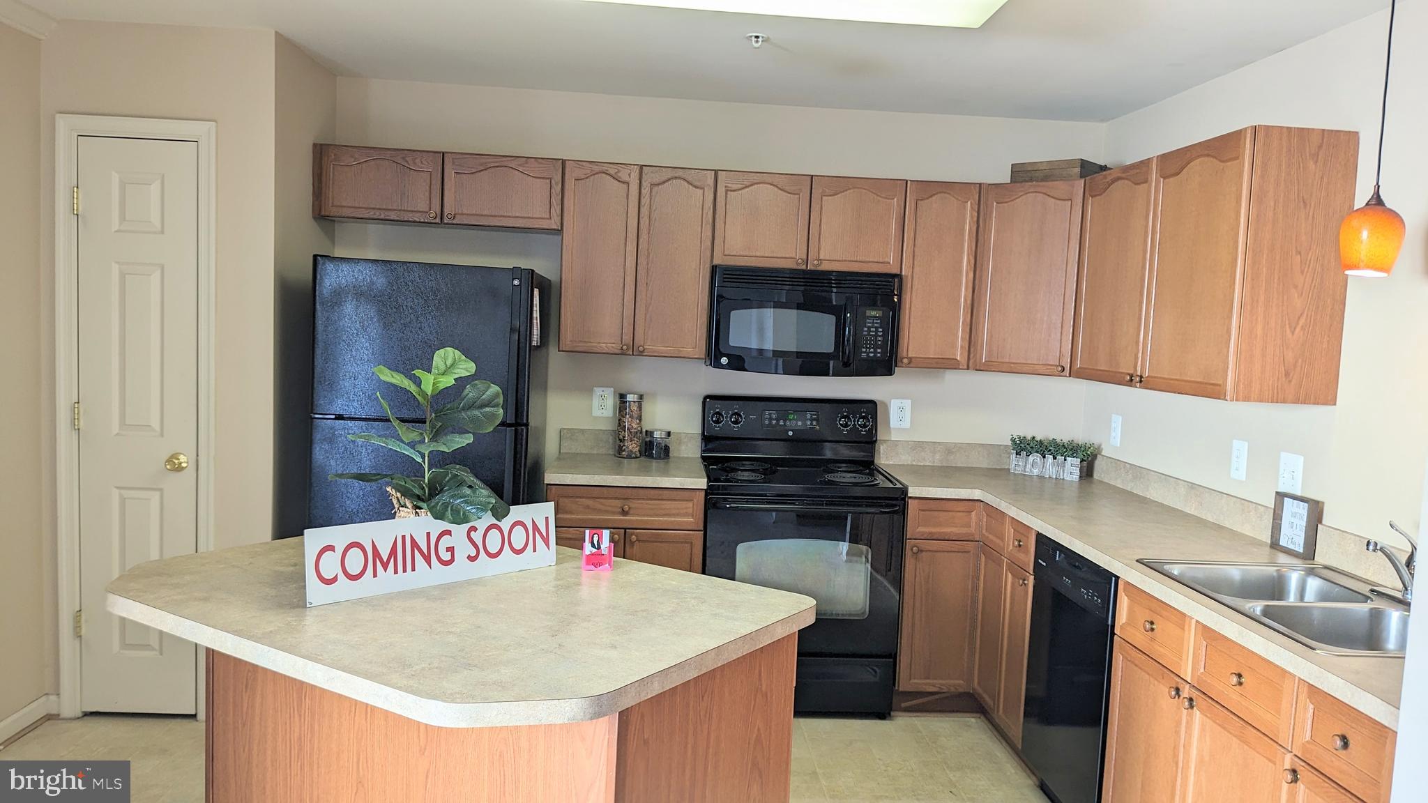 PARK OVERLOOK TOWNHOMES - Residential