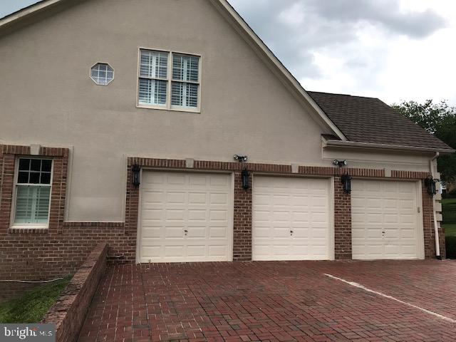 THE RESERVE - Residential Lease