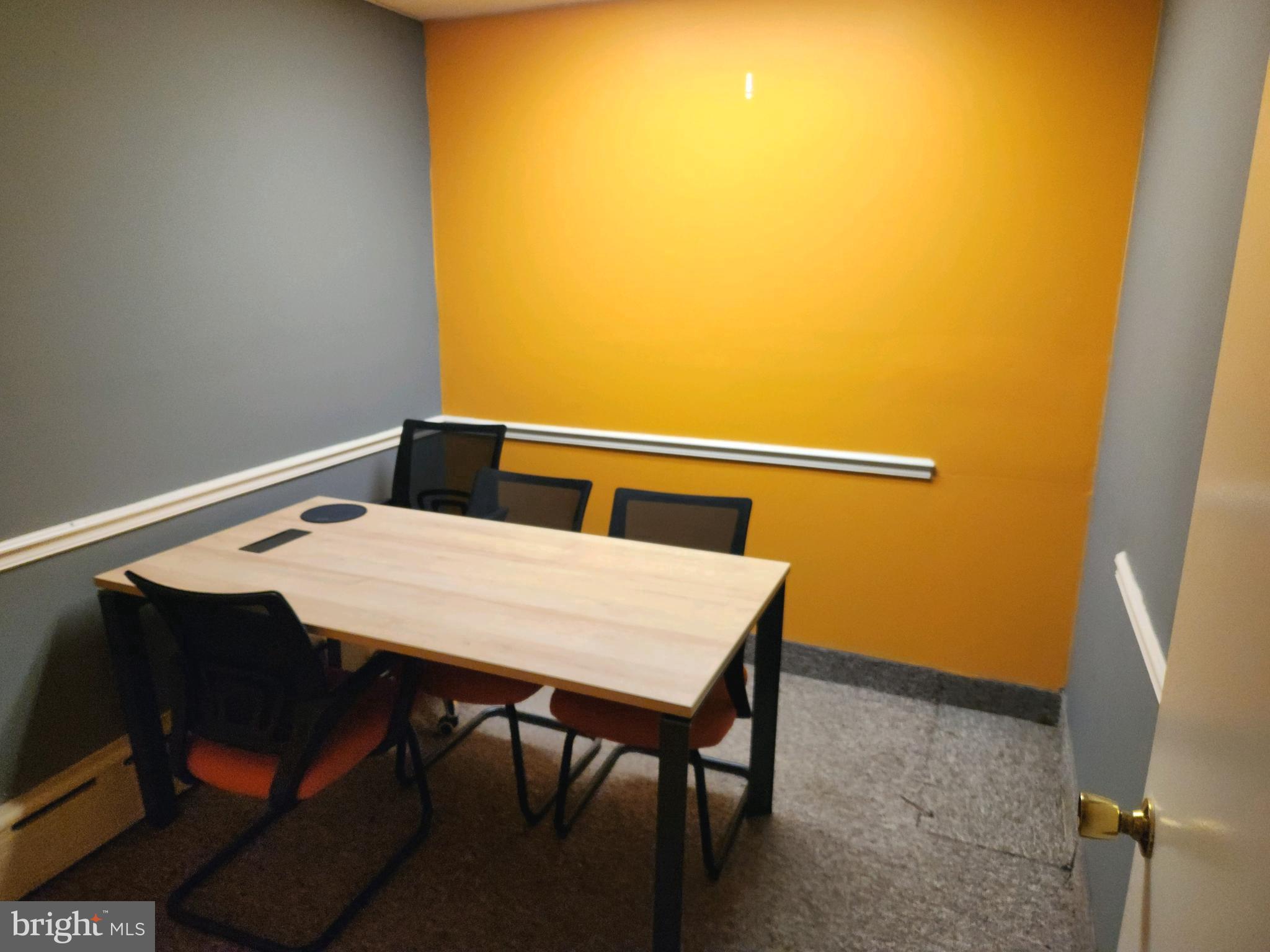 PHILADELPHIA (SOUTH) - Commercial Lease