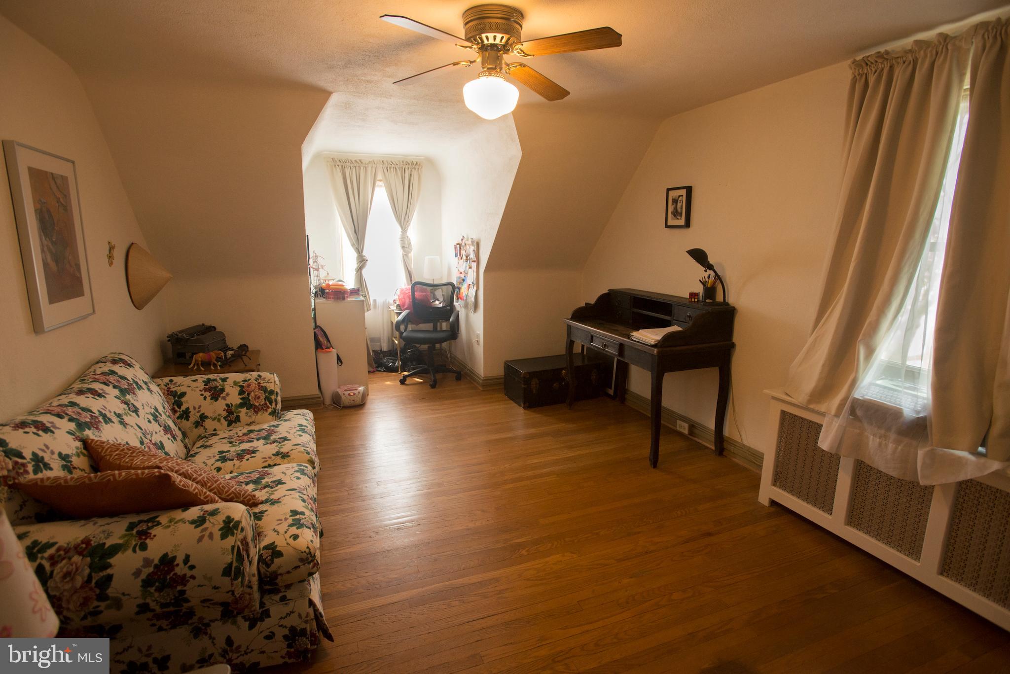 MIDLAND-HOLLYWOOD HEIGHTS - Residential