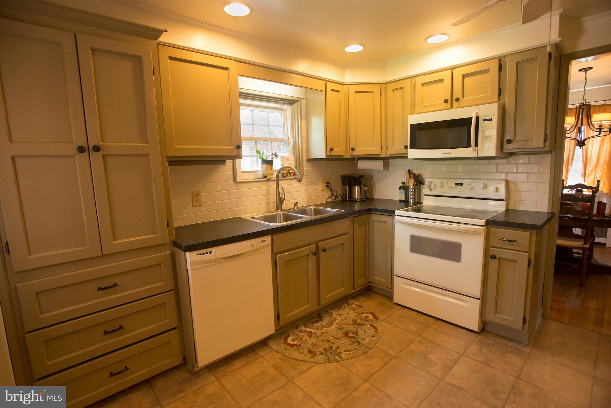 MIDLAND-HOLLYWOOD HEIGHTS - Residential