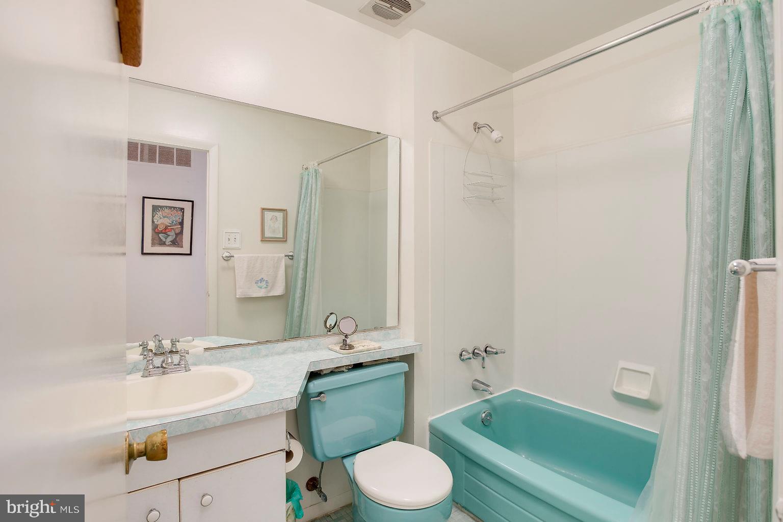 LAYDON PARK - Residential