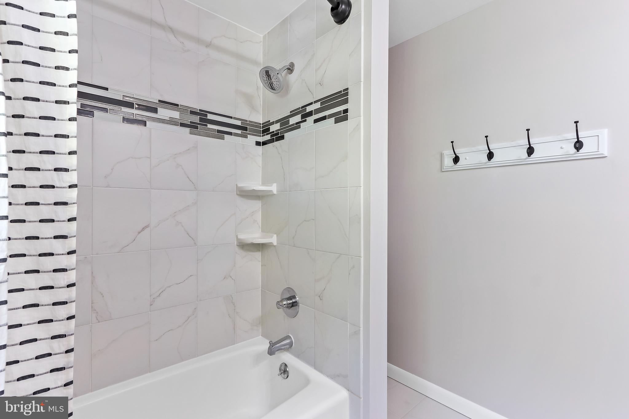 ADAMS HEIGHTS - Residential