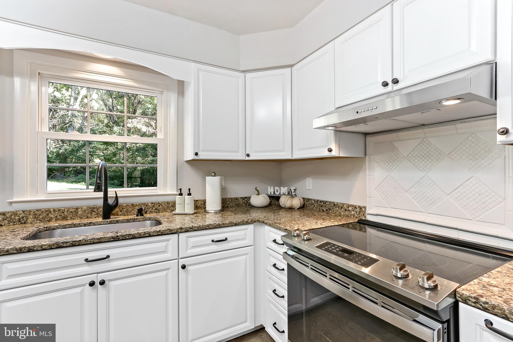 ADAMS HEIGHTS - Residential