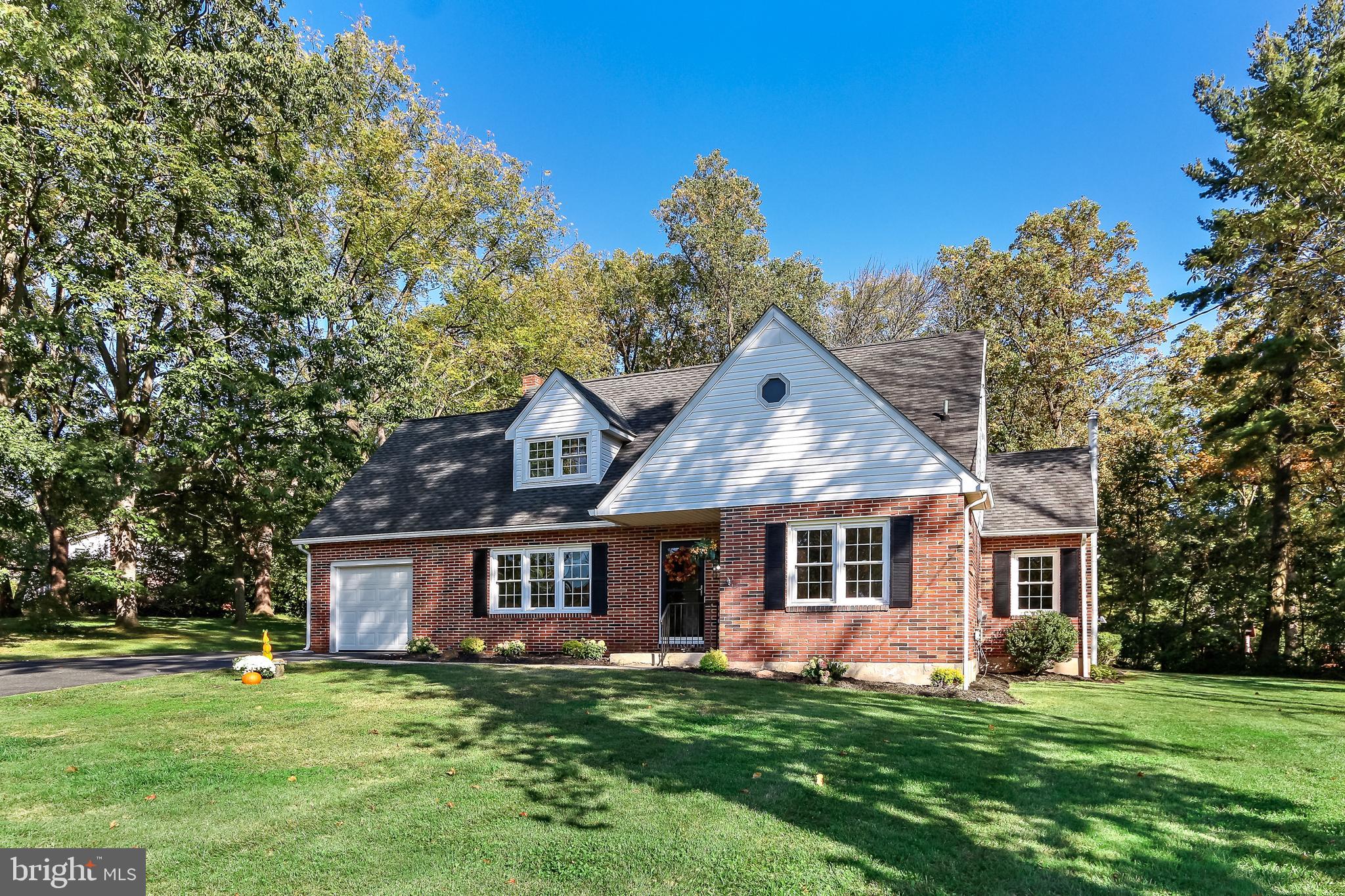 ADAMS HEIGHTS - Residential