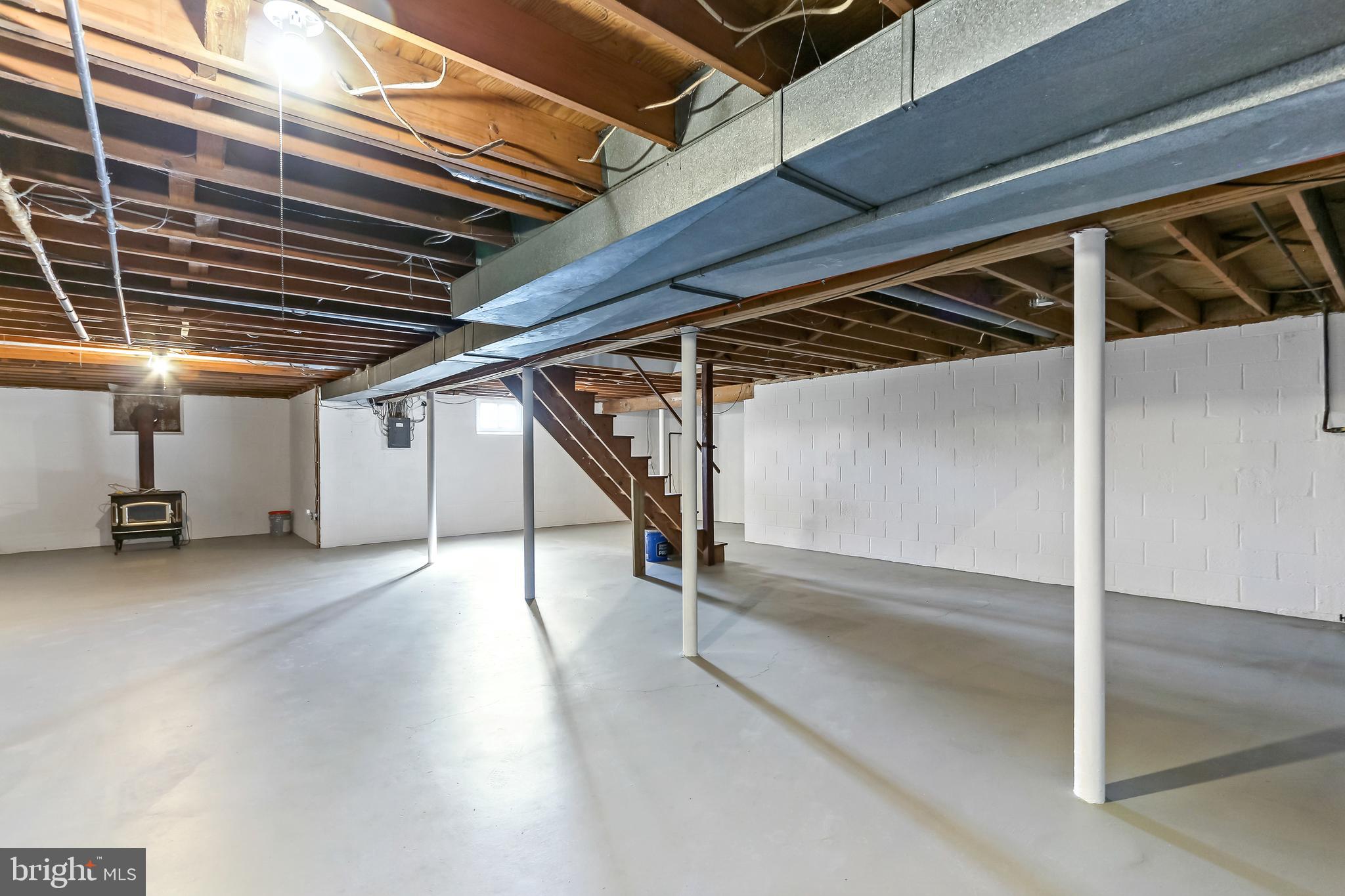 ADAMS HEIGHTS - Residential