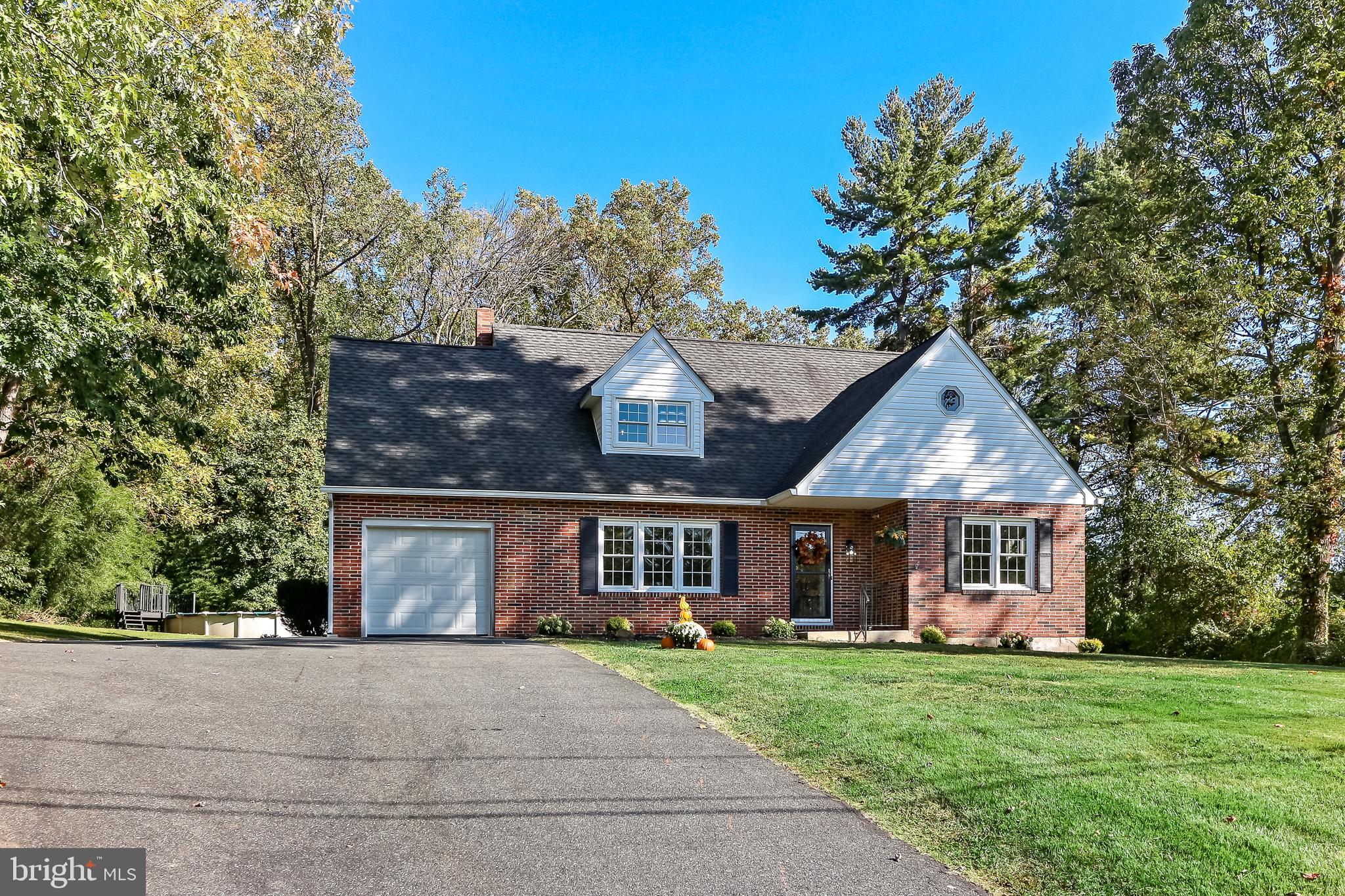 ADAMS HEIGHTS - Residential