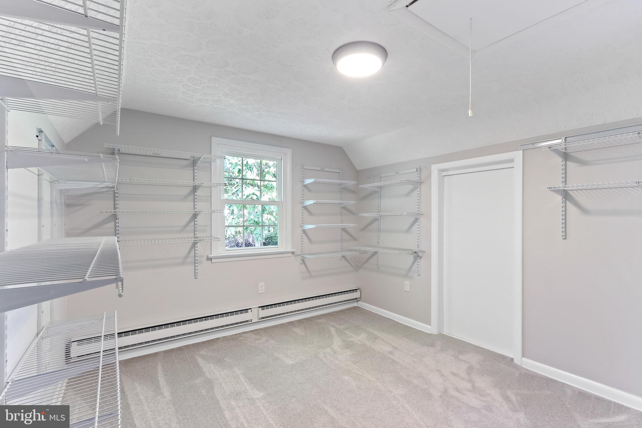 ADAMS HEIGHTS - Residential