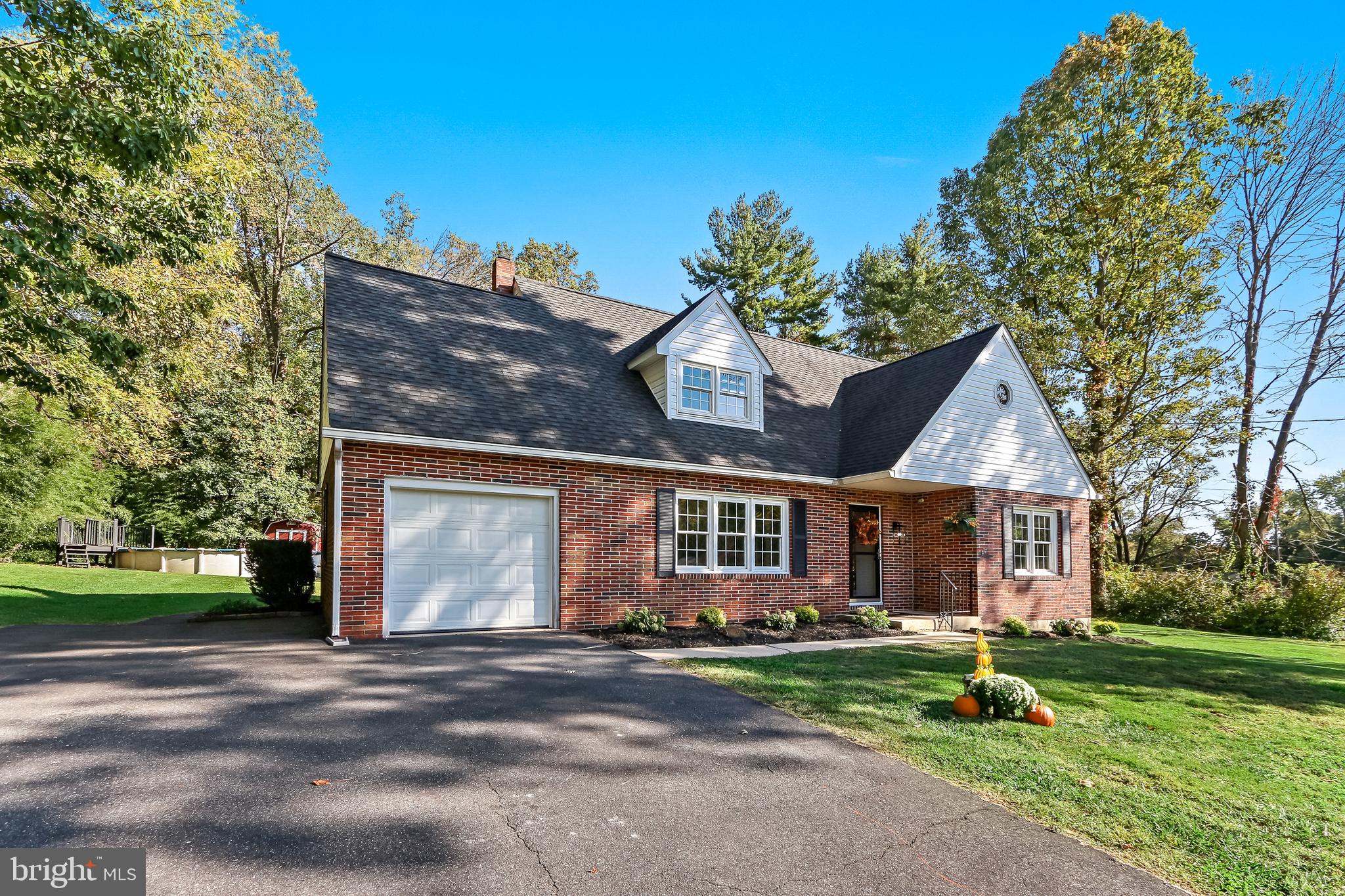 ADAMS HEIGHTS - Residential