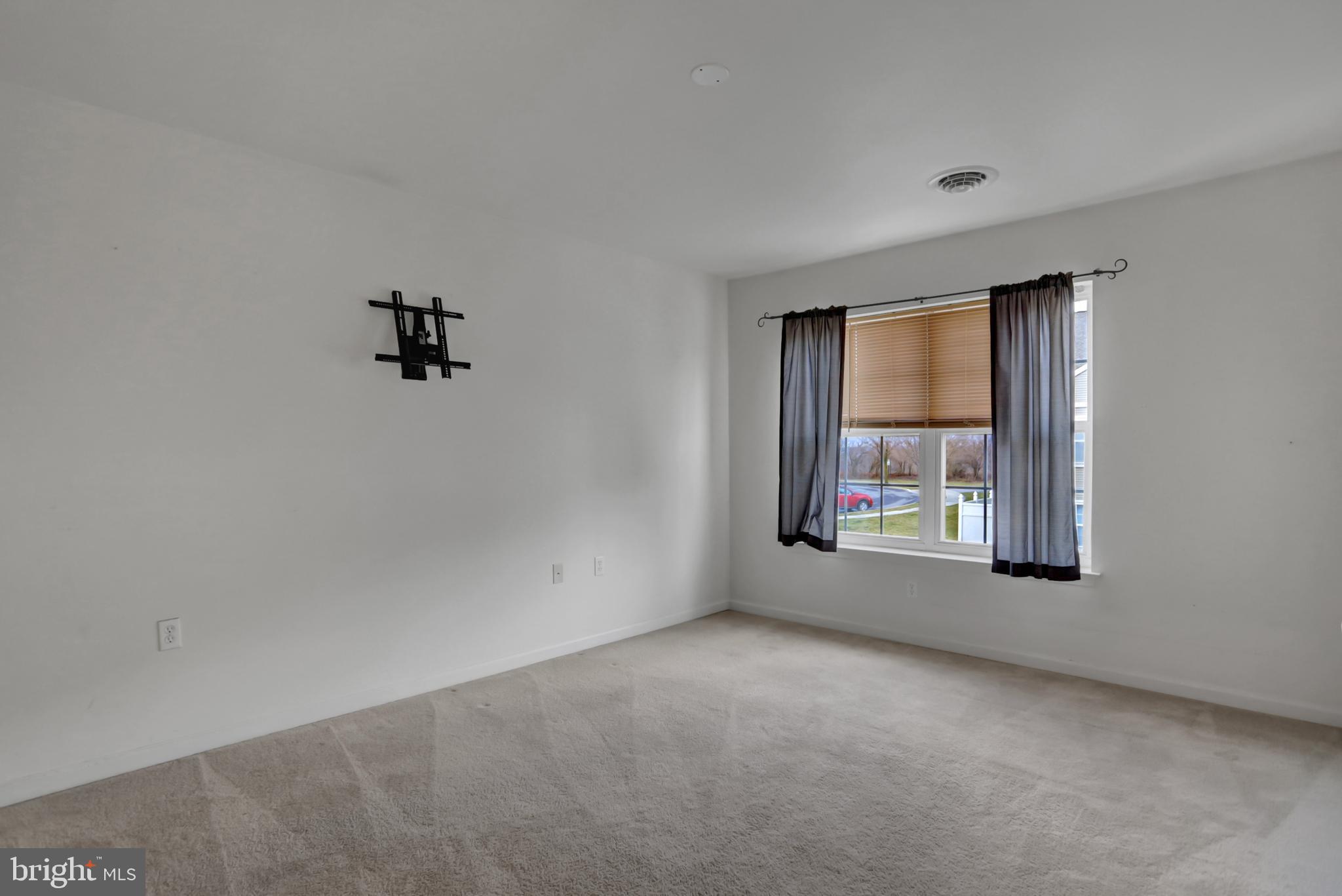 COURTYARDS OF CARLISLE - Residential