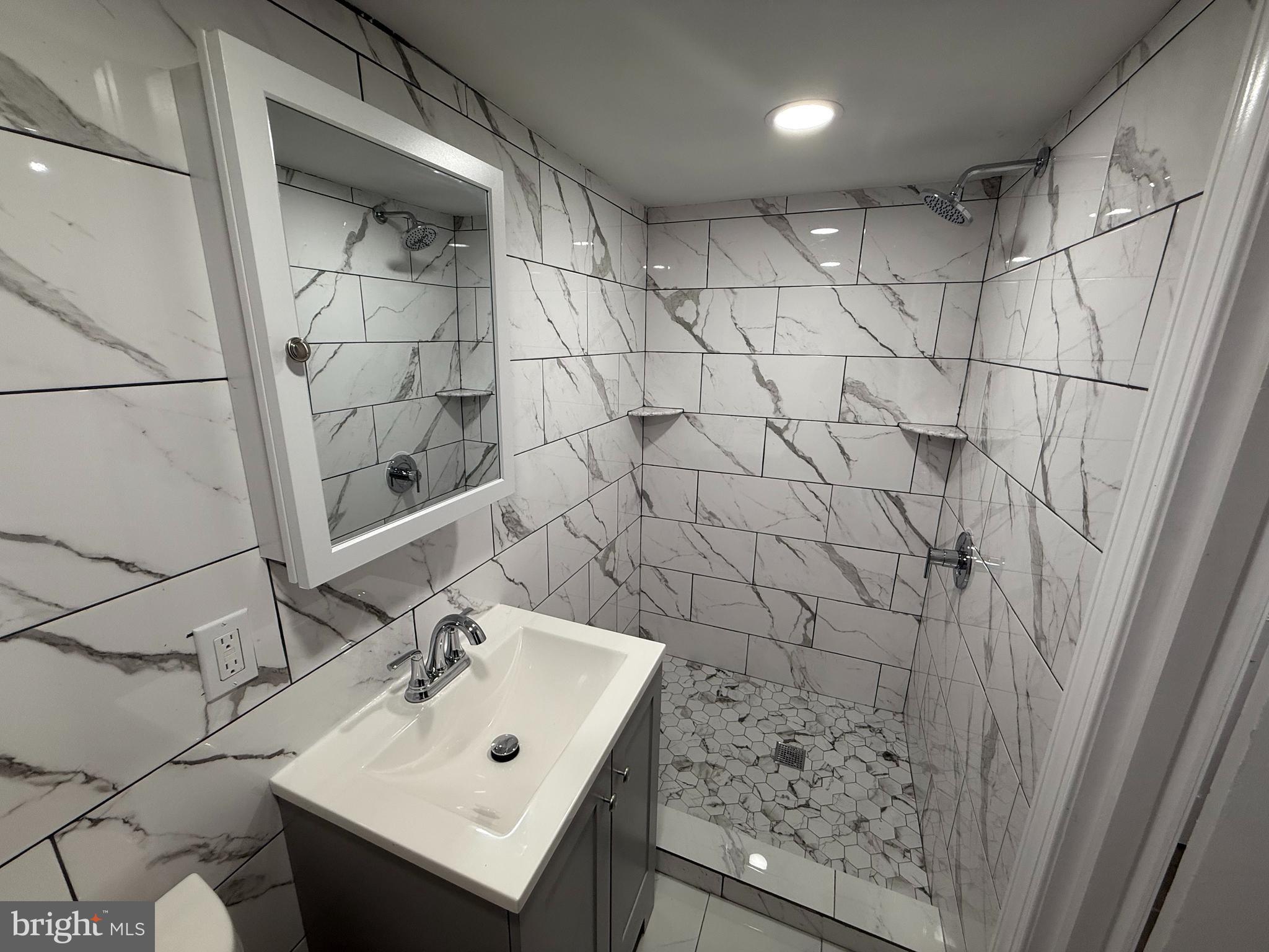 GERMANTOWN - Residential