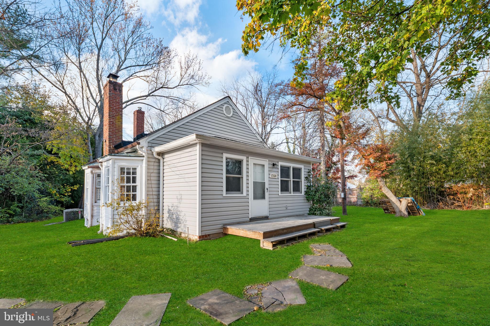 WASHINGTON GROVE - Residential