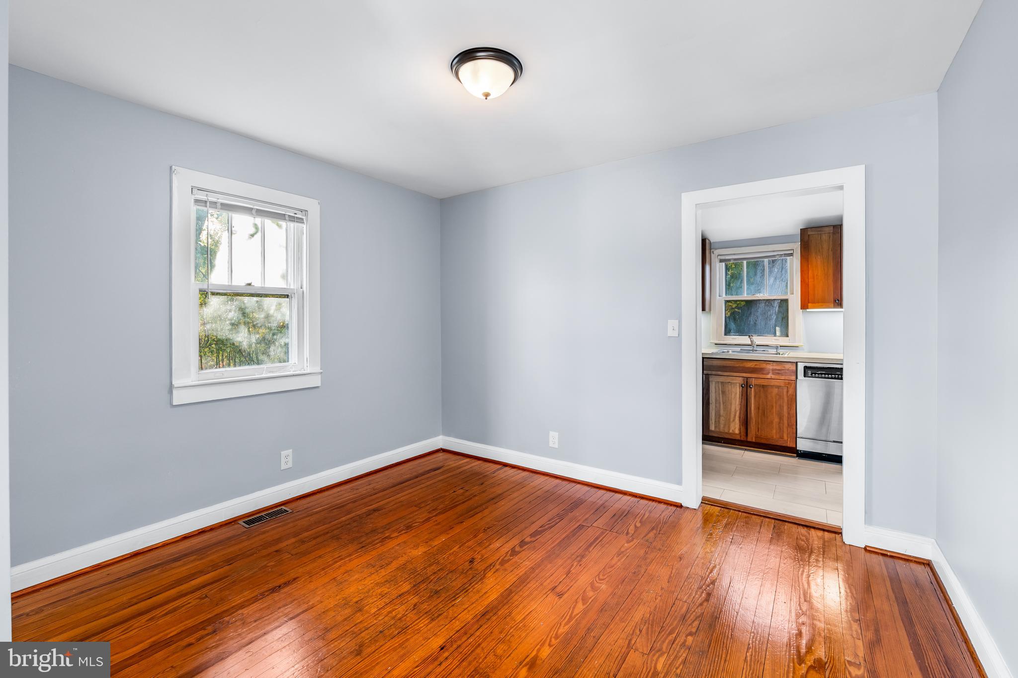 WASHINGTON GROVE - Residential