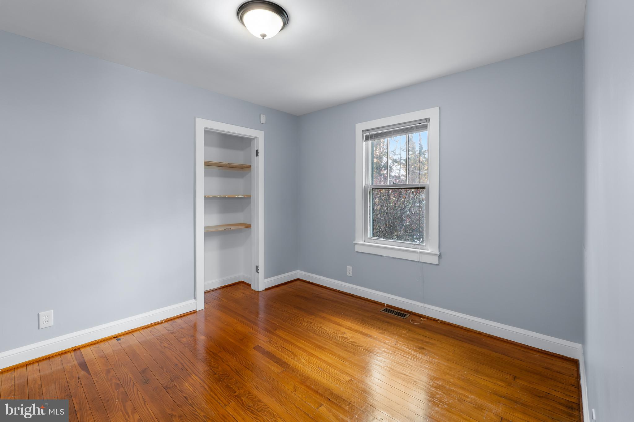 WASHINGTON GROVE - Residential