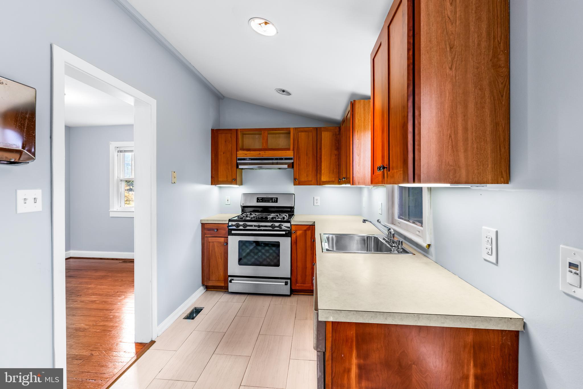 WASHINGTON GROVE - Residential