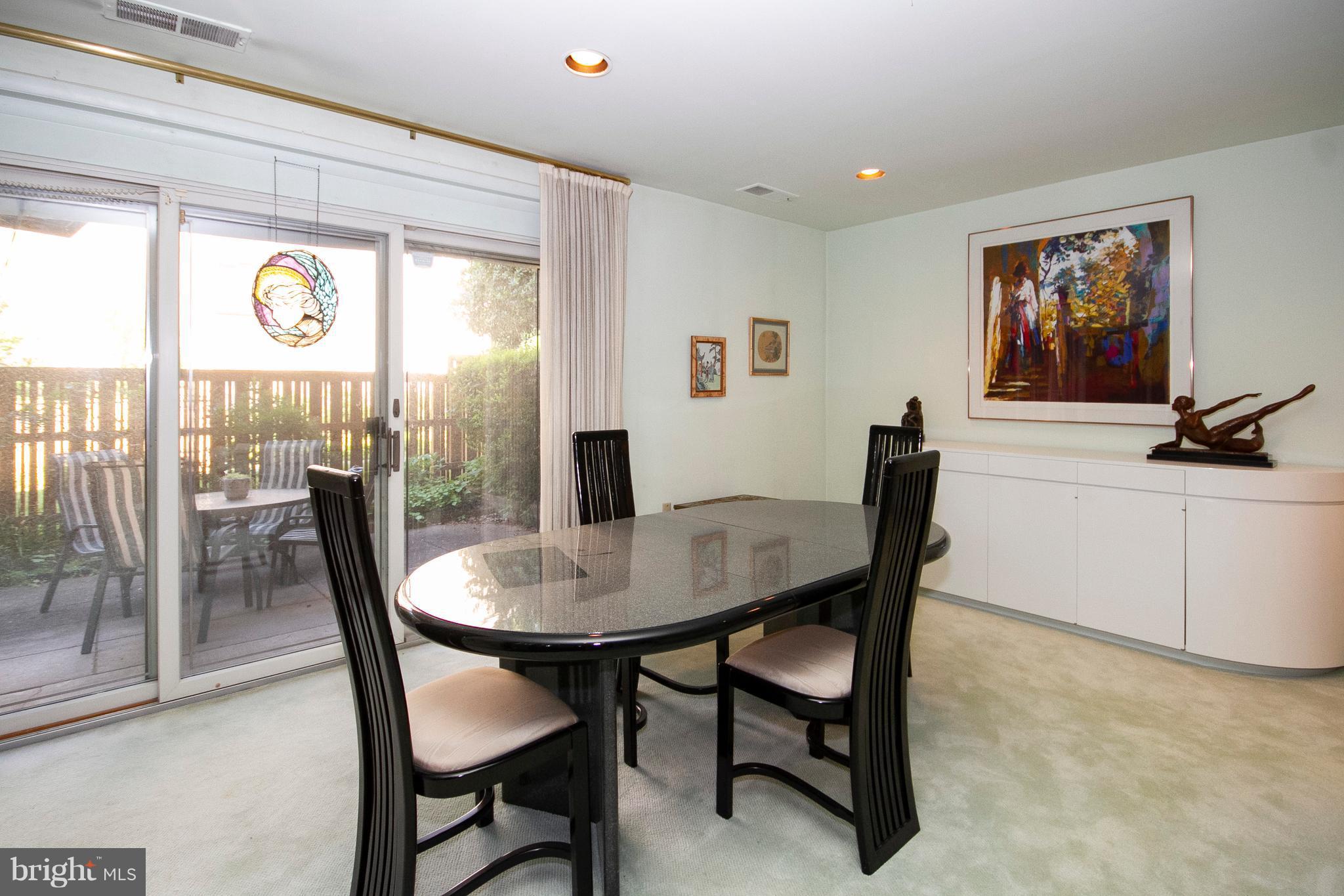 CROSS KEYS - Residential