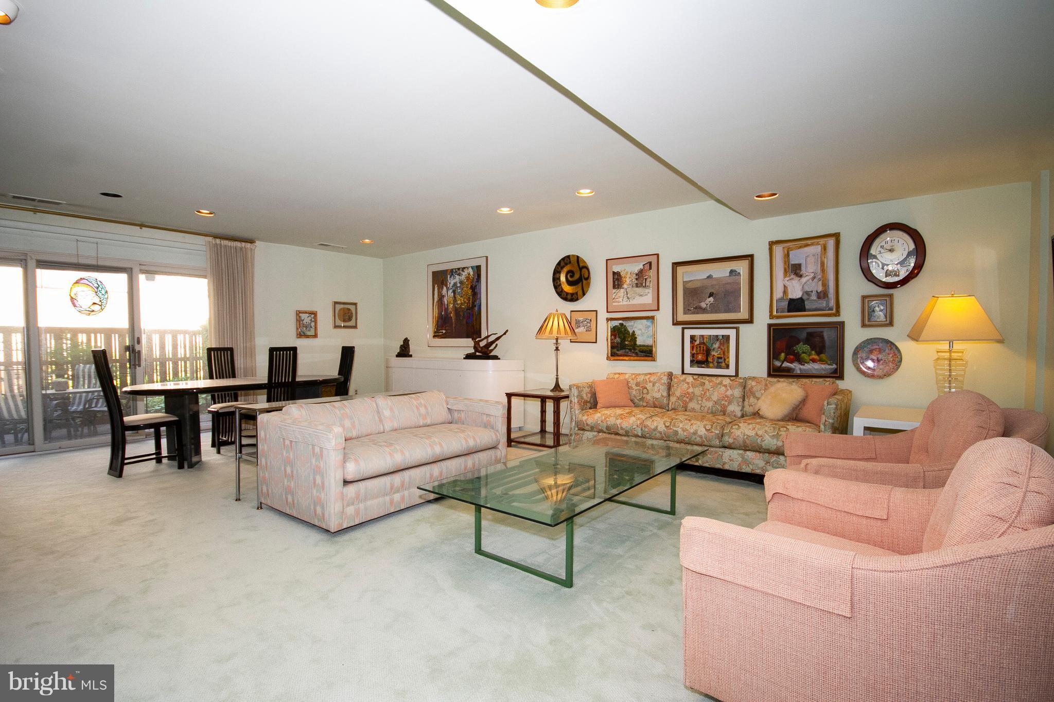 CROSS KEYS - Residential