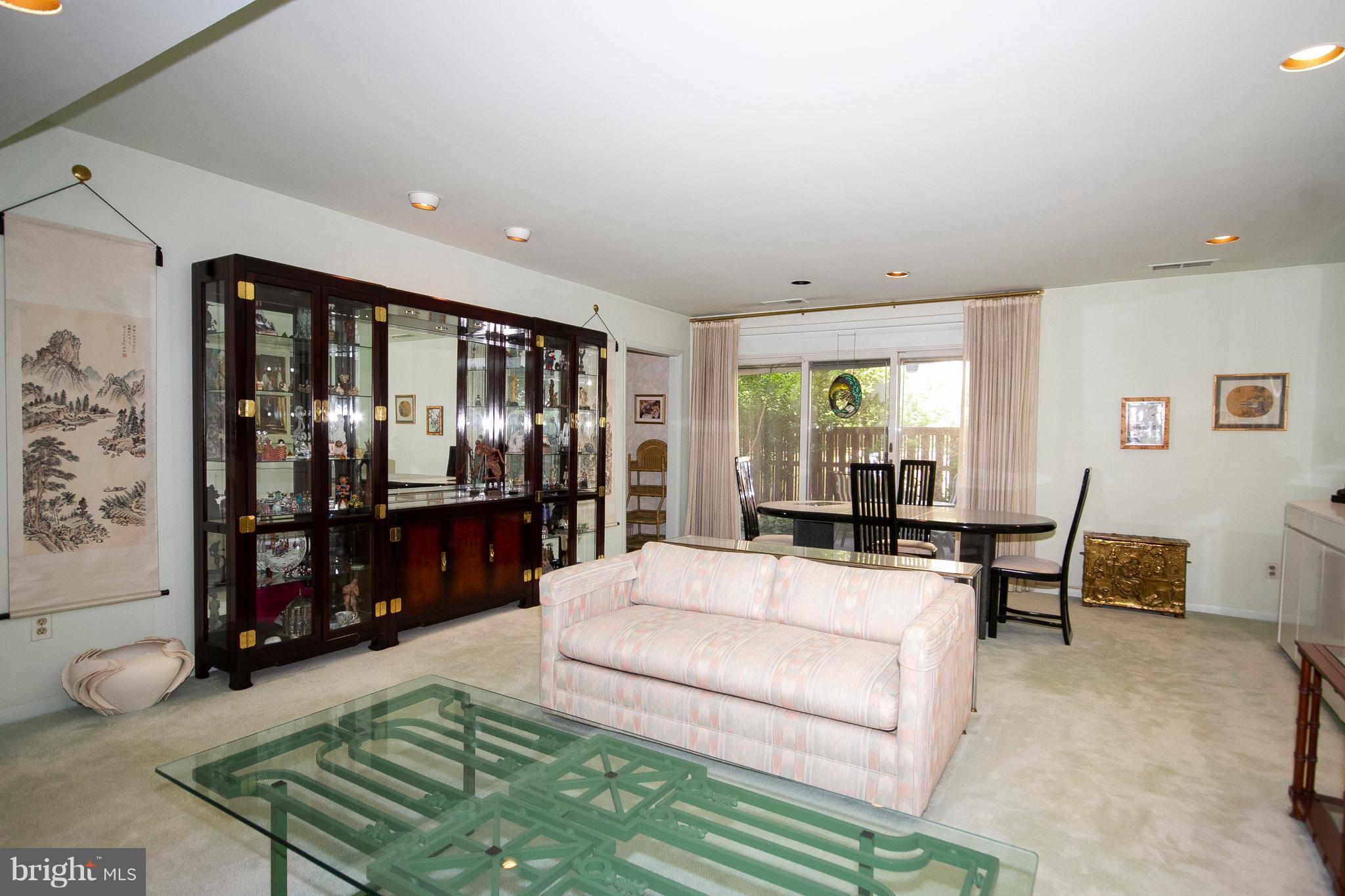 CROSS KEYS - Residential