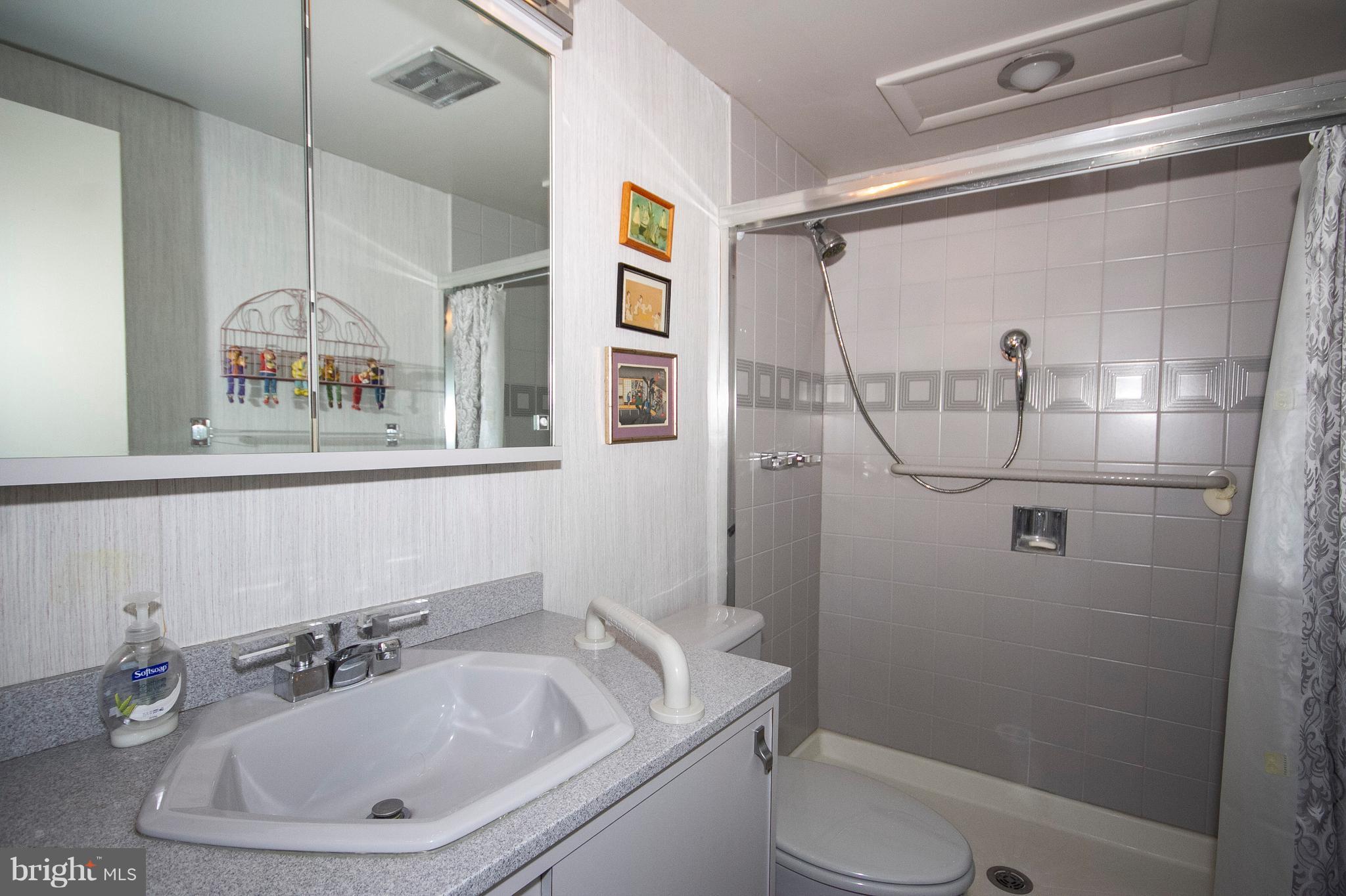 CROSS KEYS - Residential