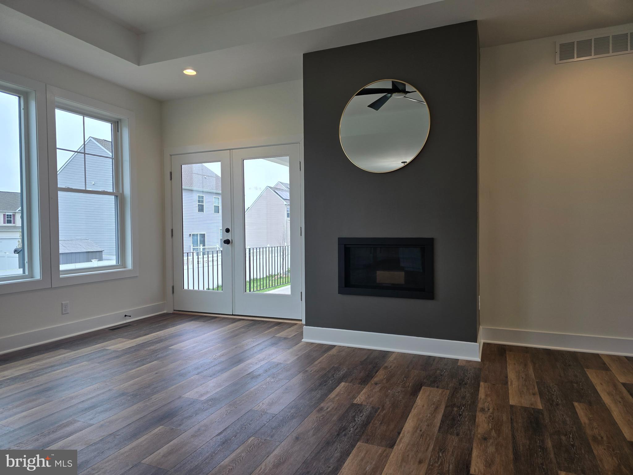 PROVIDENCE FARM - Residential