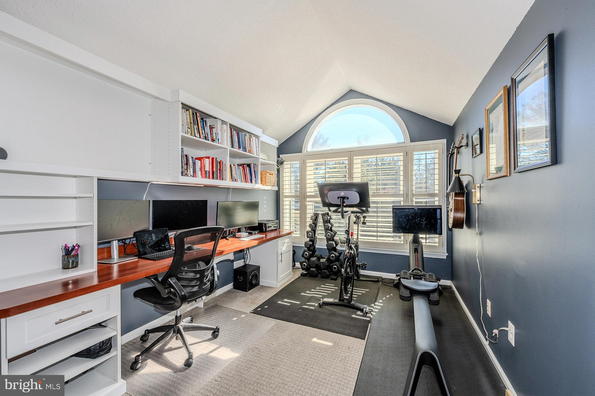 THE COVE - Residential