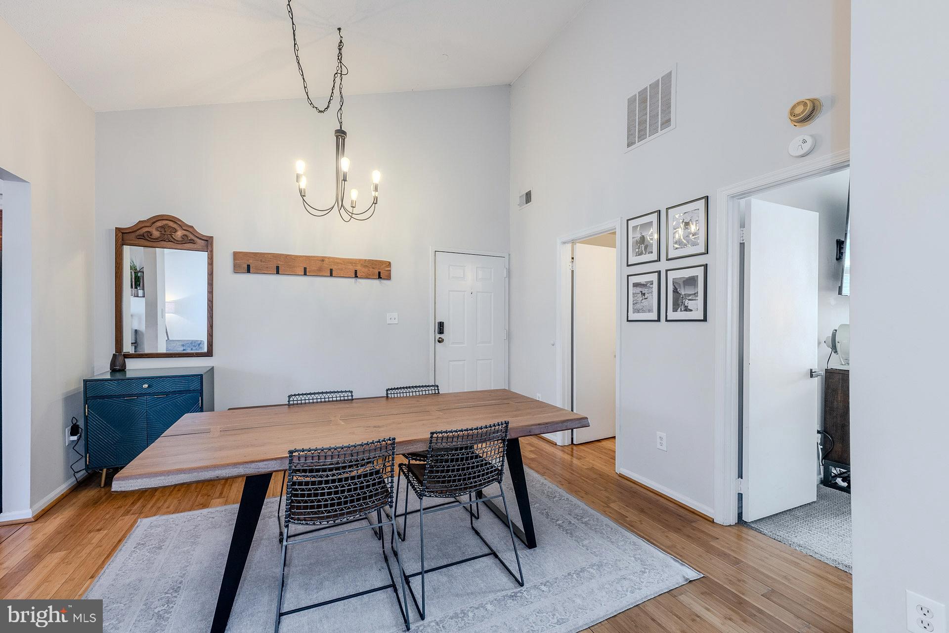 THE COVE - Residential