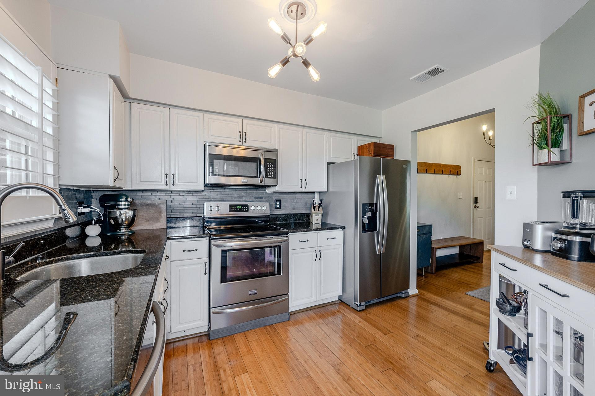 THE COVE - Residential