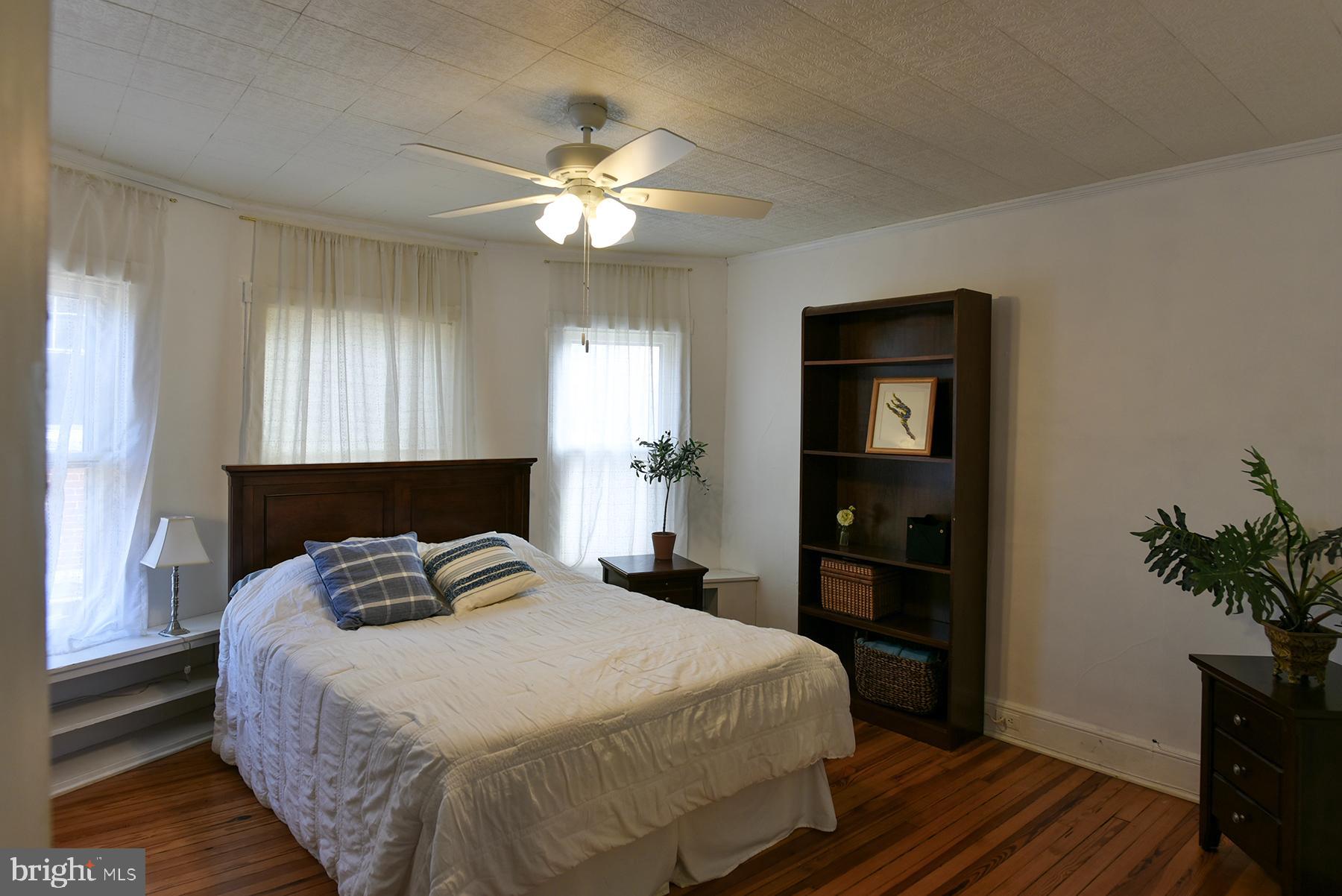 NORTH END - Residential