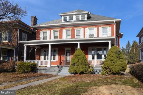 Townhouse For Sale - 1011 Hamilton Boulevard<br/> Washington County, HAGERSTOWN, MD 21742