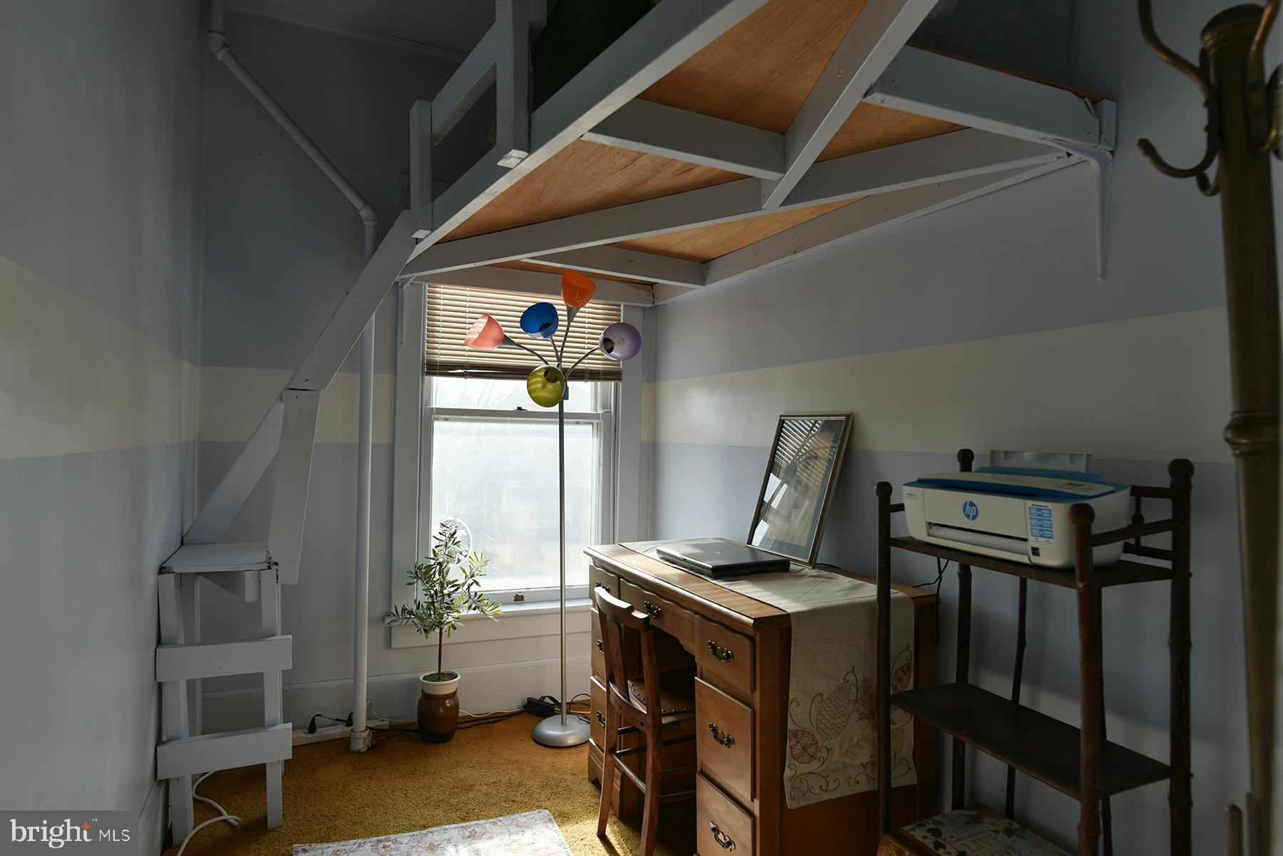 NORTH END - Residential