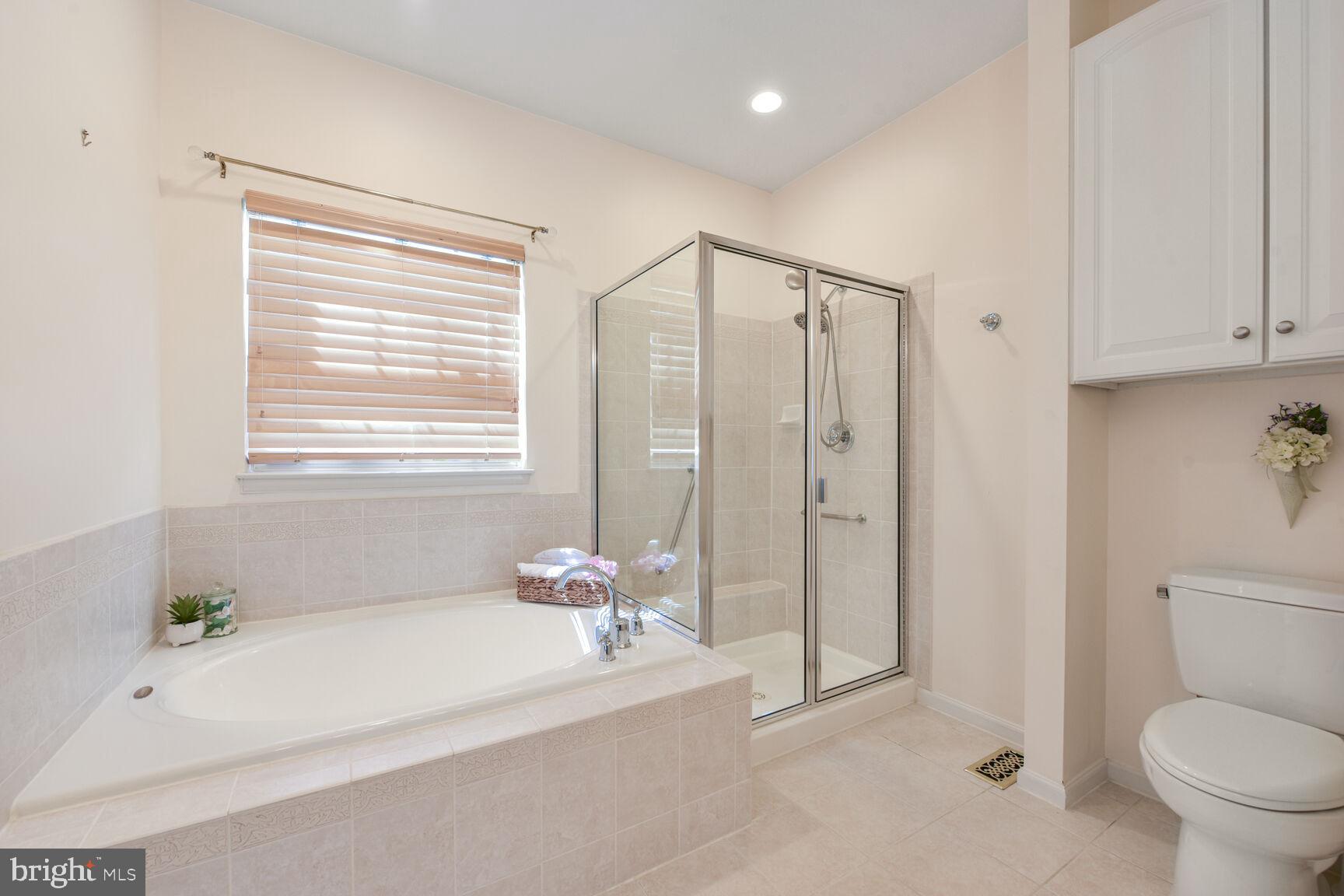 ASHBURN VILLAGE - Residential