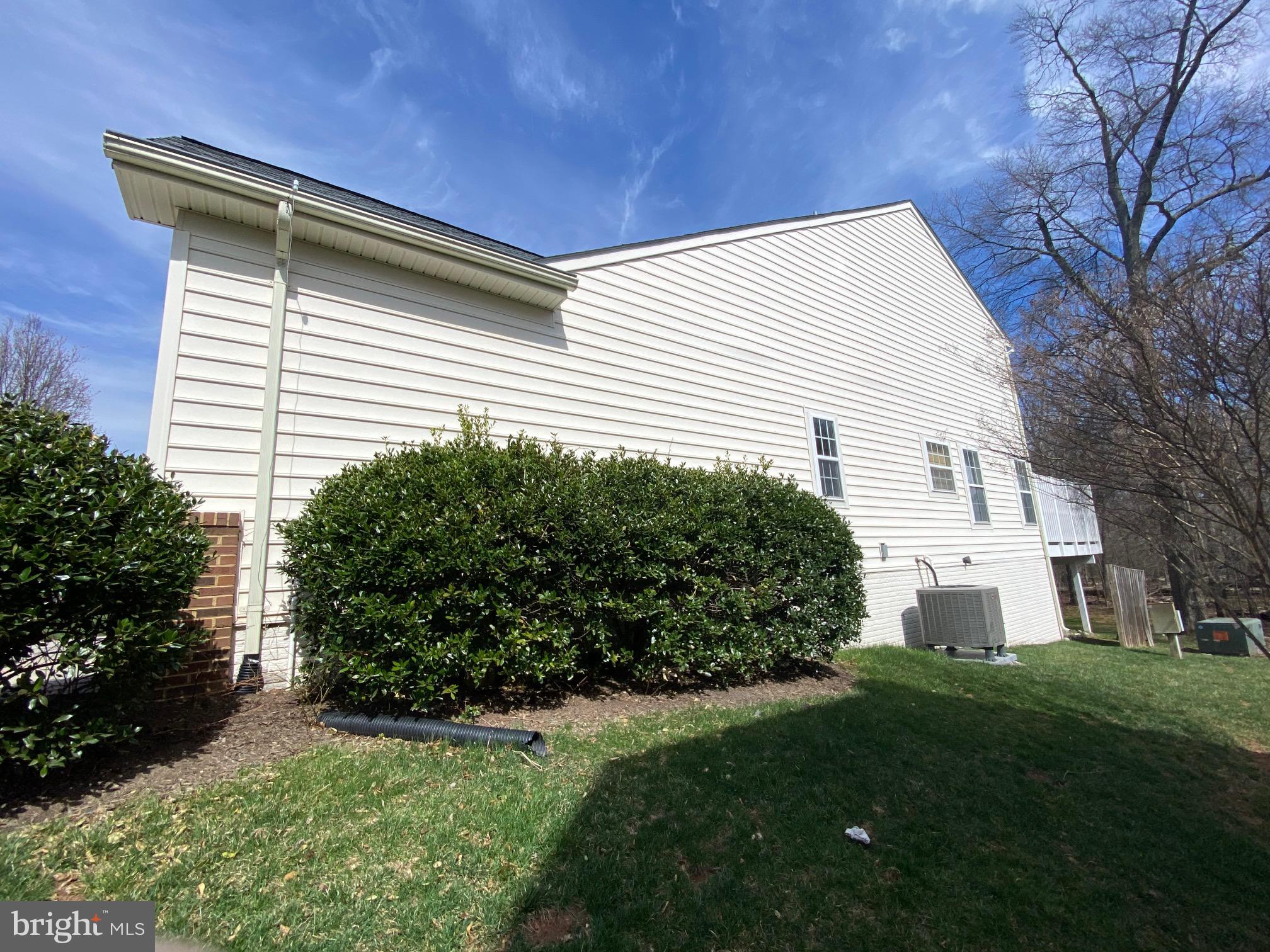 ASHBURN VILLAGE - Residential