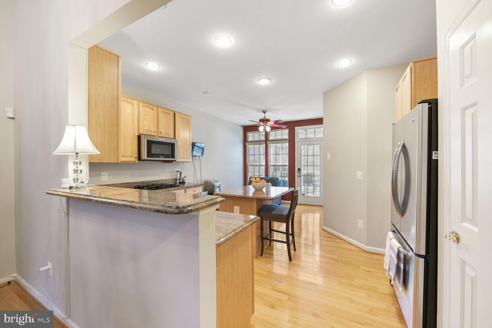 ASHBURN VILLAGE - Residential