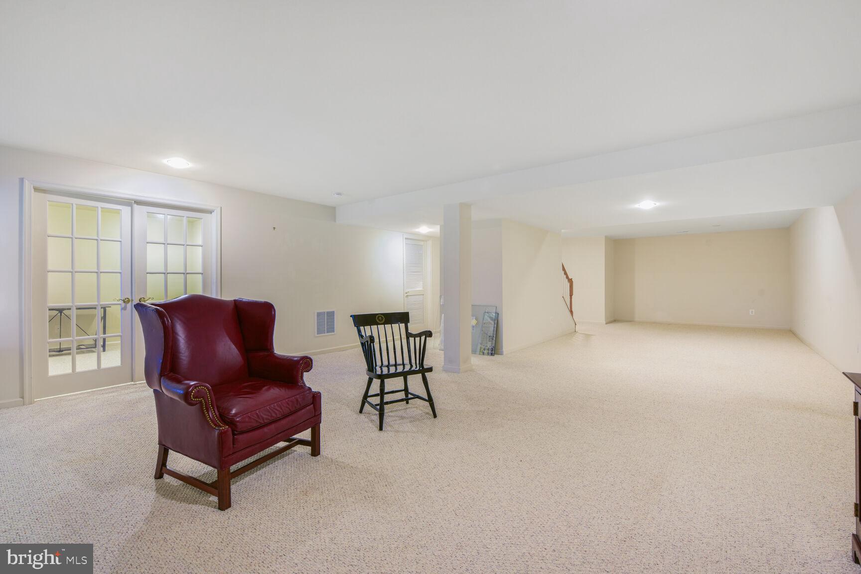 ASHBURN VILLAGE - Residential