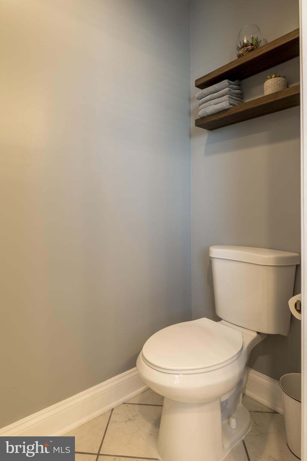 LOCUST POINT - Residential