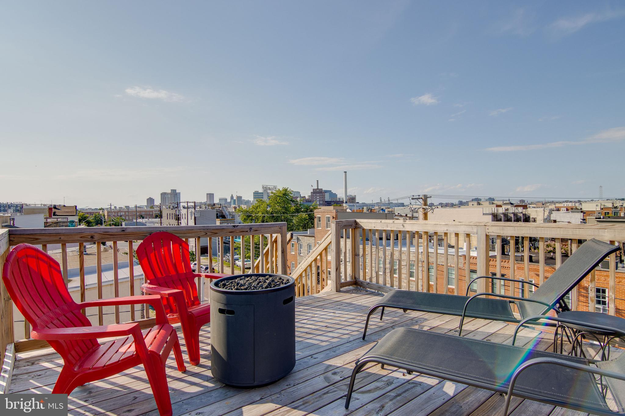 LOCUST POINT - Residential