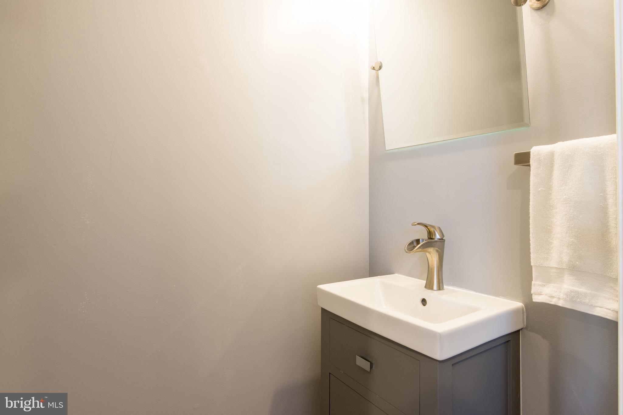 LOCUST POINT - Residential