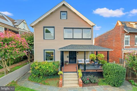 216 S STREET NE WASHINGTON DC 20002