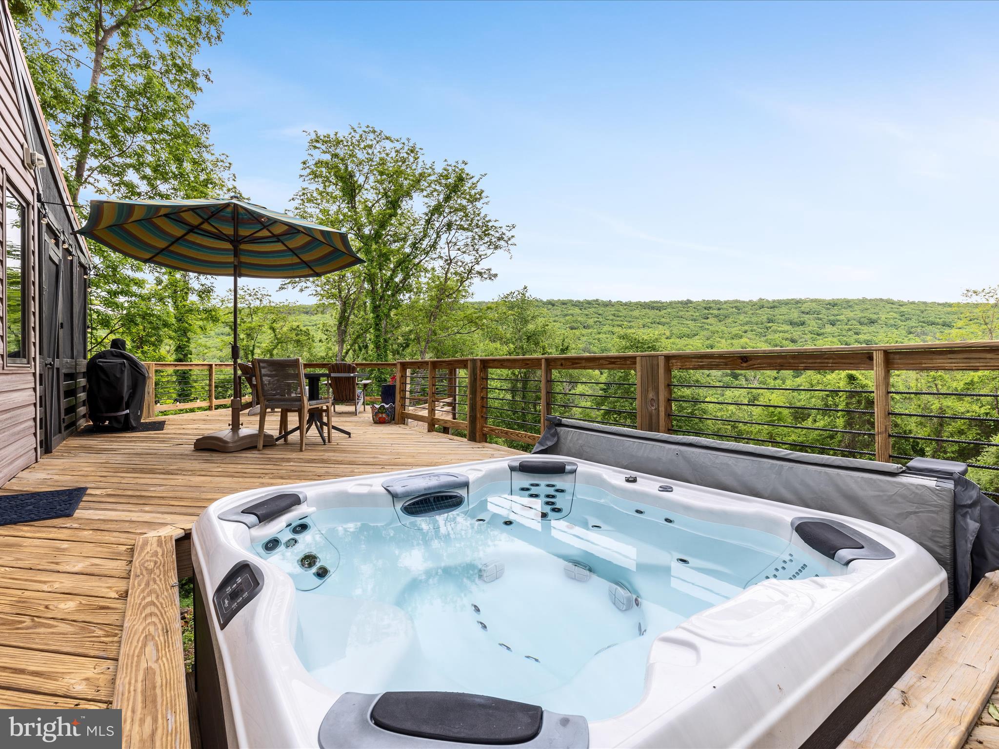 TROUT POND - Residential