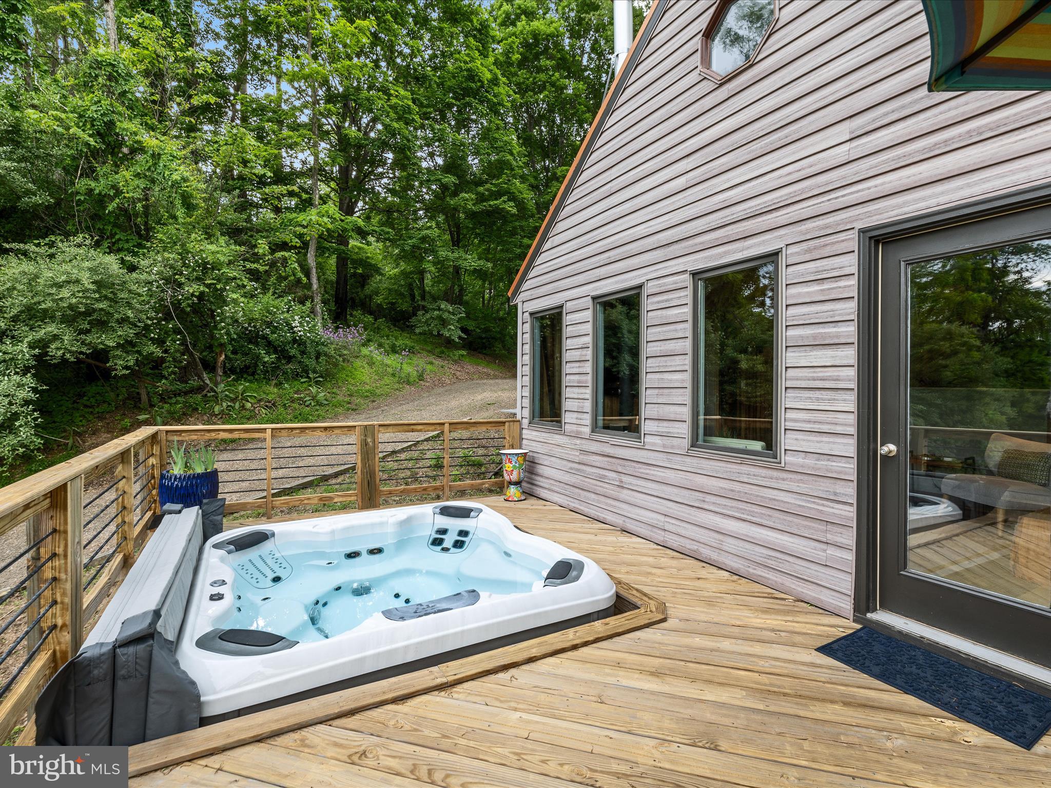 TROUT POND - Residential