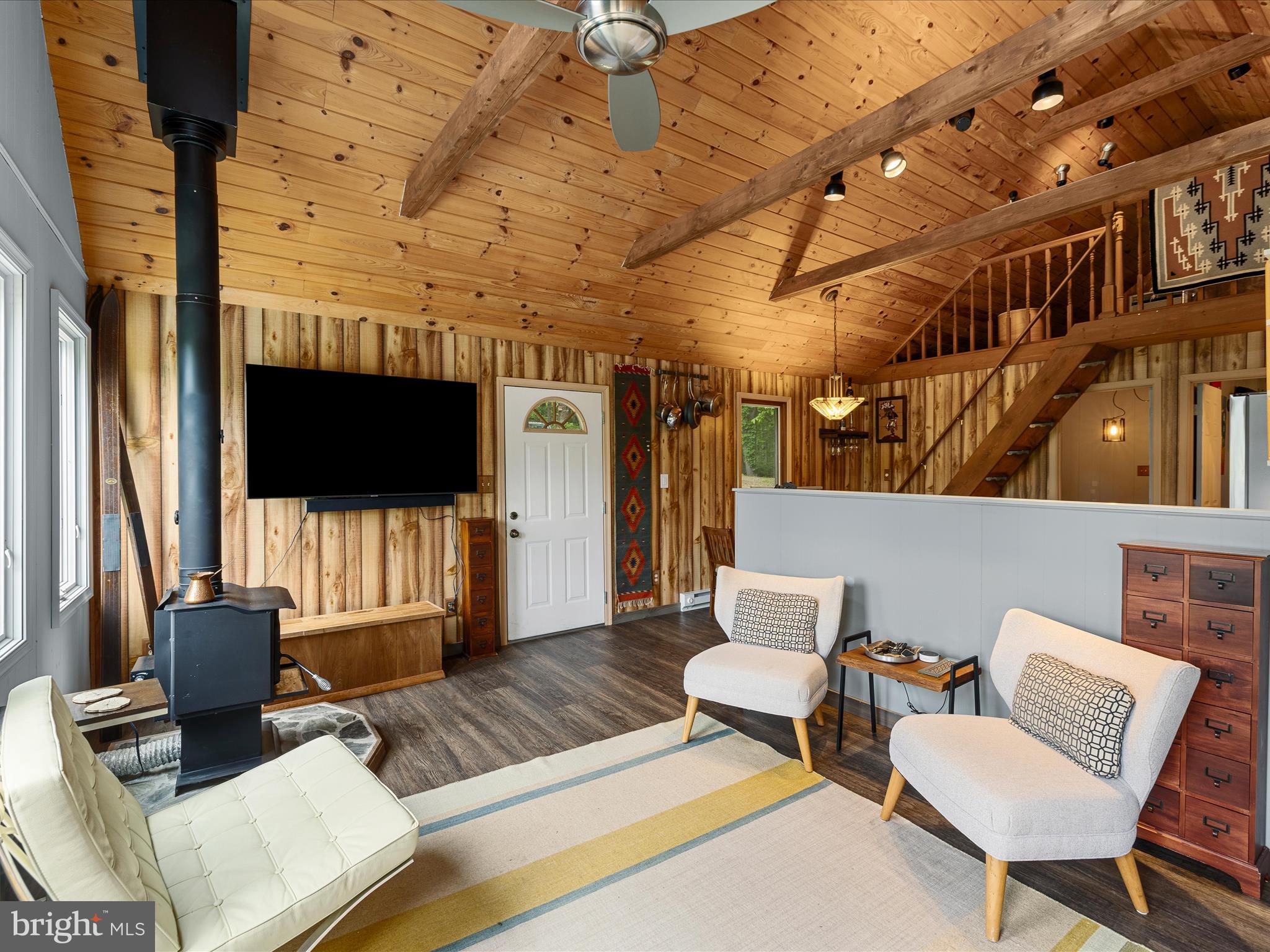 TROUT POND - Residential