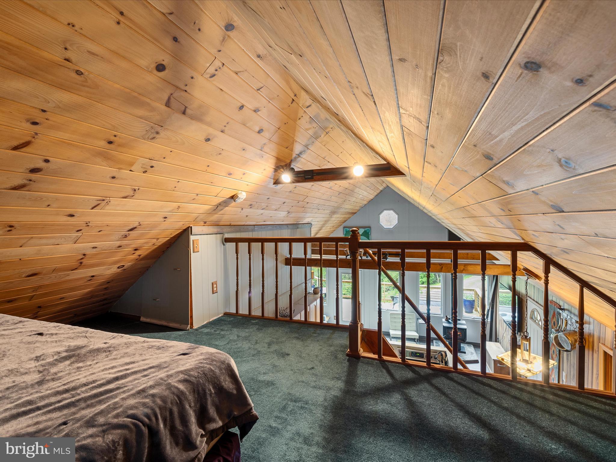 TROUT POND - Residential