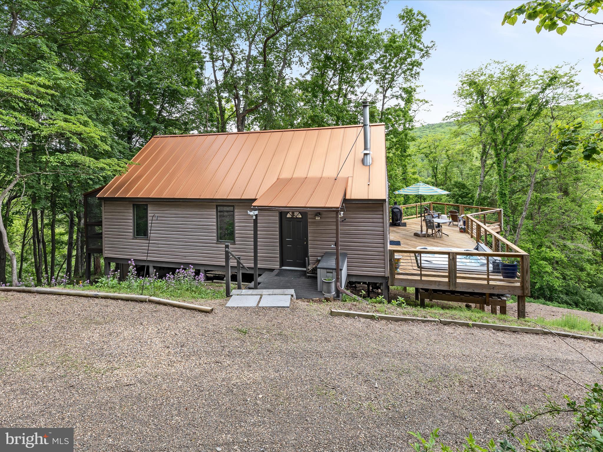 TROUT POND - Residential