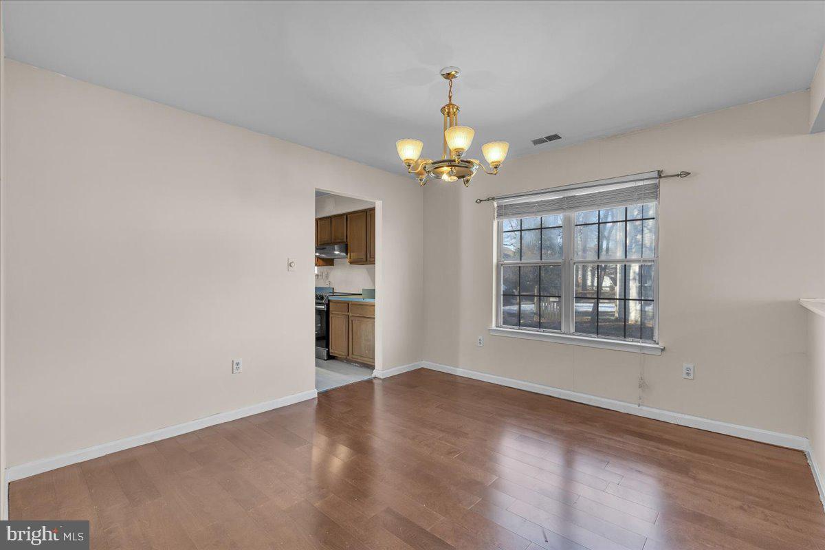 HAMPSHIRE - Residential