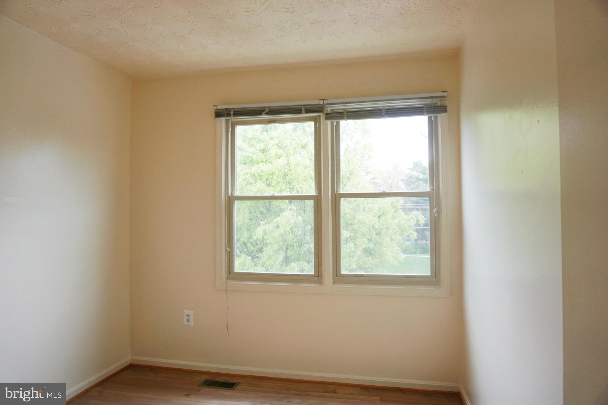 FERNSHIRE FARMS - Residential Lease