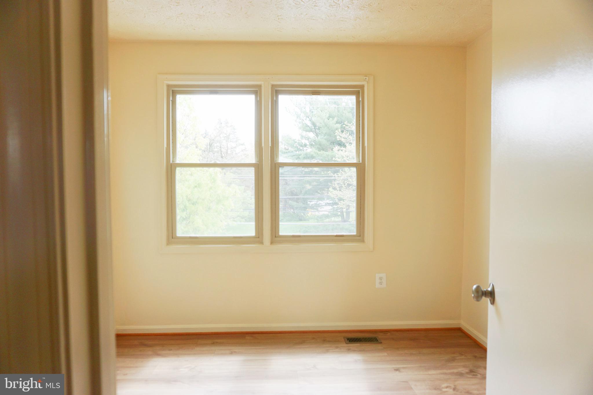 FERNSHIRE FARMS - Residential Lease