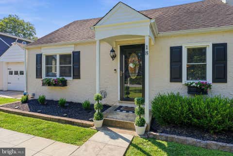 Photo of 18 Buttonwood Avenue, MALVERN, PA 19355 (MLS # PACT2132372)